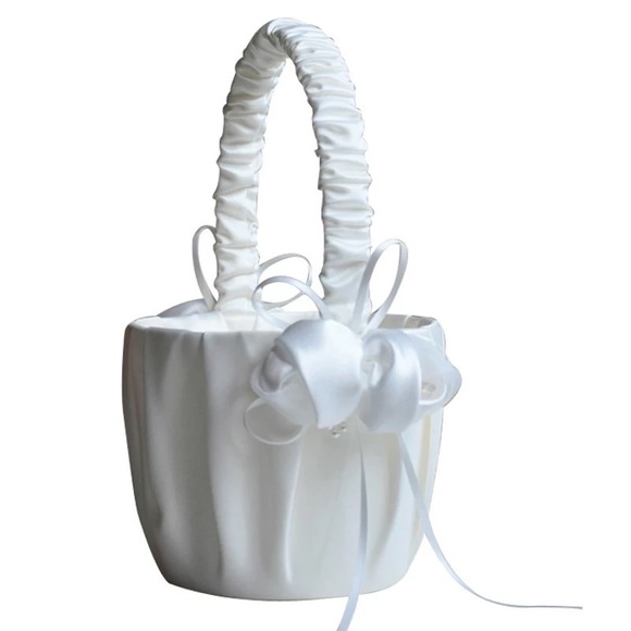 Ivory Satin Flower Girl Basket & Pillow Set - Picture 1 of 8